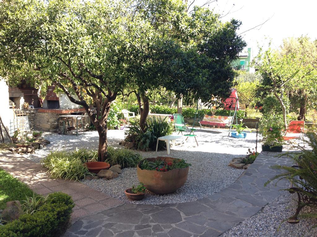 B&B Mar Tirreno Barcellona-Pozzo di Gotto Bagian luar foto