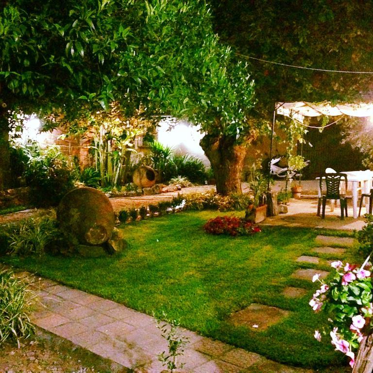 B&B Mar Tirreno Barcellona-Pozzo di Gotto Bagian luar foto