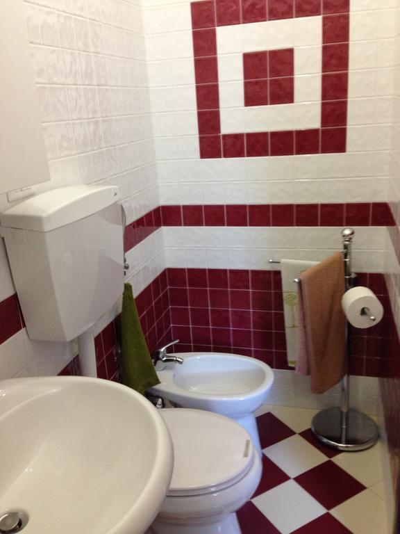B&B Mar Tirreno Barcellona-Pozzo di Gotto Ruang foto